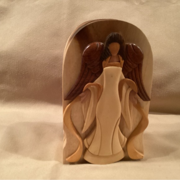 Daniel Terrico carved box - Picture 7 of 10